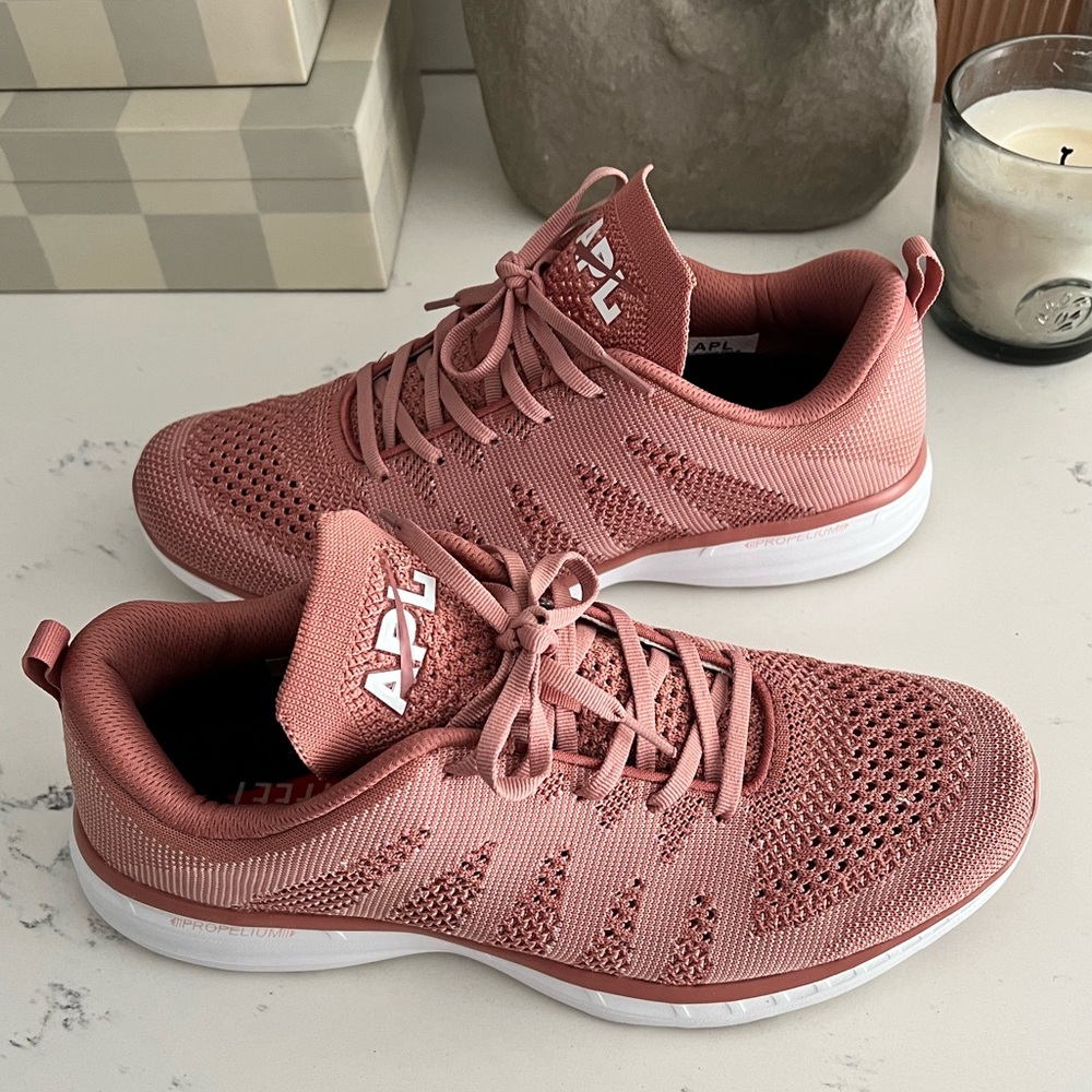 APL tech loom pro mens sneakers